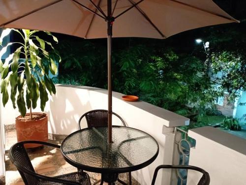 Apartamento Laureles, Porter�a 24 Horas, Cerca A Unicentro