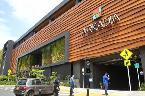 Casa C�moda, Cerca Parque Acu�tico En Medellin