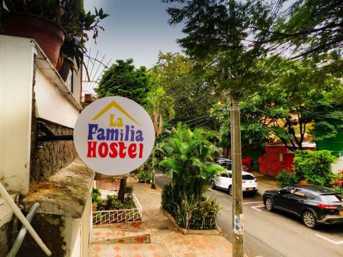 La Familia Hostel - Manila
