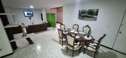 Apartamento Casa Grande En El Centro de La Cuidad
