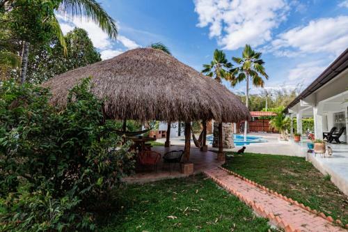 Villa Julieta Caba�a 1