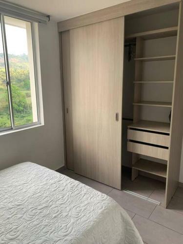Apartamento Nuevo. Vista A Monta�as