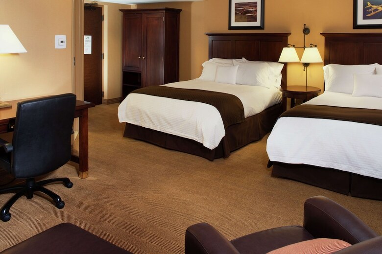 Hotel Doubletree By Hilton Cincinnati Airport