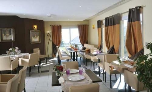 Hotel Logis H�tel De La Tour