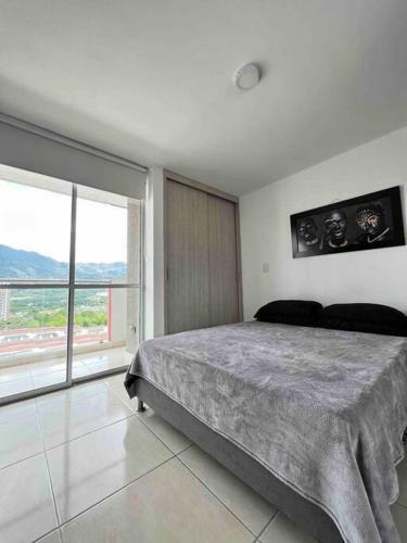 Apartamento Nuevo, Central, Hermosa Vista.