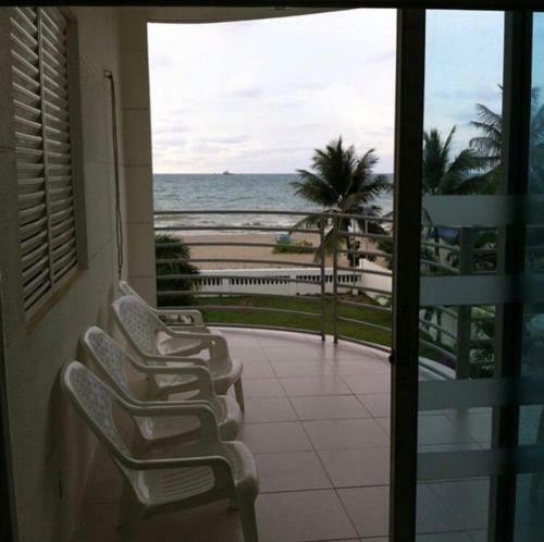 Apartamento Frente A La Playa En Cove�as