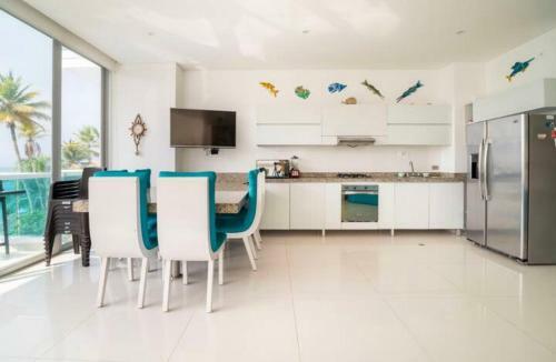 Apartamento En Cove�as Con Excelentes Comodidades.