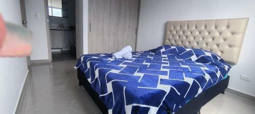 Apartamento Al Lado Centro Comercial Fabricato. Medellin
