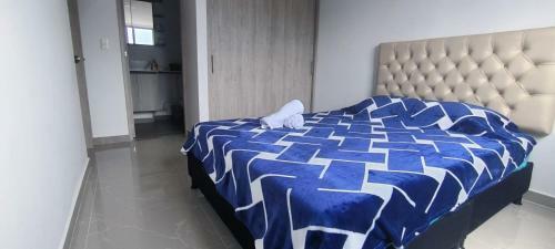 Apartamento Al Lado Centro Comercial Fabricato. Medellin