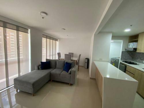 Hermoso, Moderno Y Confortable Apartamento.