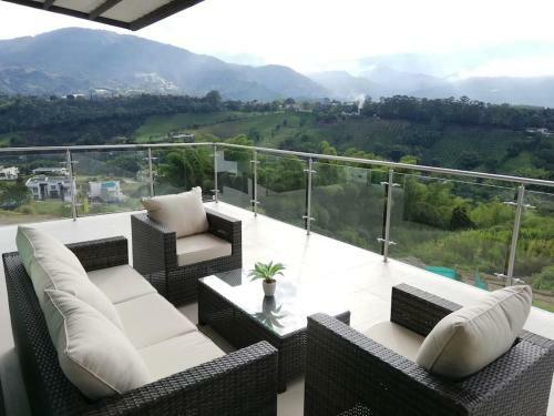 Amplio Apartamento Con Terrazas Y Vista �nica Cafetera