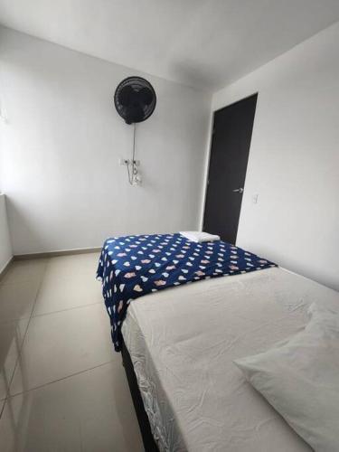 Apartamento Apto C�modo, Exc. Ubicaci�n. 74