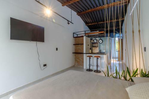 Apartamento R�stico Industrial , Enfrente de Hotel Prado