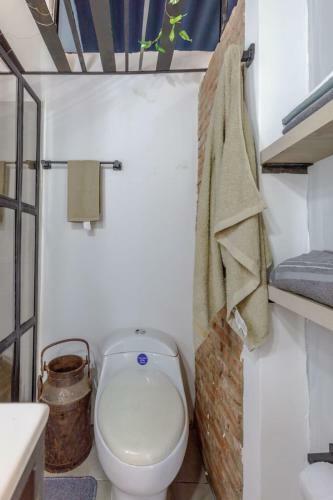 Apartamento R�stico Industrial , Enfrente de Hotel Prado