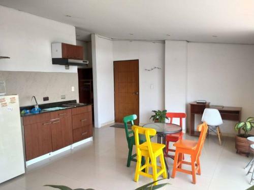 Apartamento Luminoso Hospedaje Con Balc�n