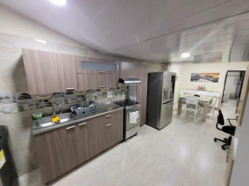 Apartamento Sur de Cali- Sobre Avenida Principal