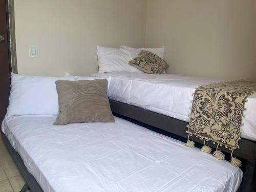 Apartamento Secure 3-br In South Cali Pool & Pet-friendly