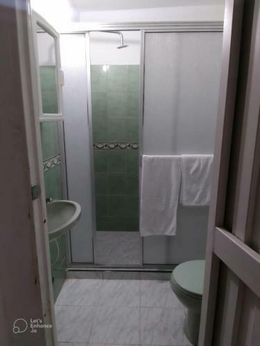 Apartamentos The Harbor Cali 102