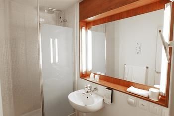 Hotel Campanile Avignon Sud - Montfavet La Cristole