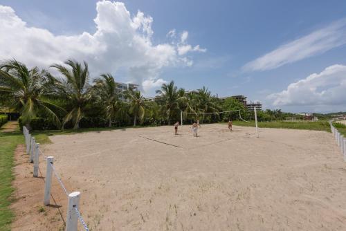 Lujoso Apartamento Con Salida Directa A La Playa Edificio Morros Eco