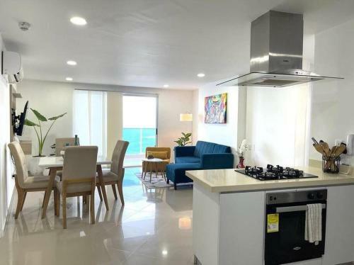 Apartamento Lovely 2-br Oceanfront Condo With Rooftop Pool