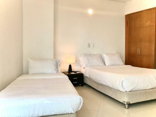 Charming 2br Apartment With Terrace In El Laguito
