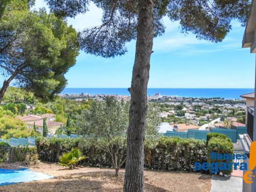 Casa El Vendrell, 3 Dormitorios, 8 Personas - Es-320-23