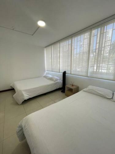 Apartment W/ Jacuzzi Best Location/ Parque Lleras