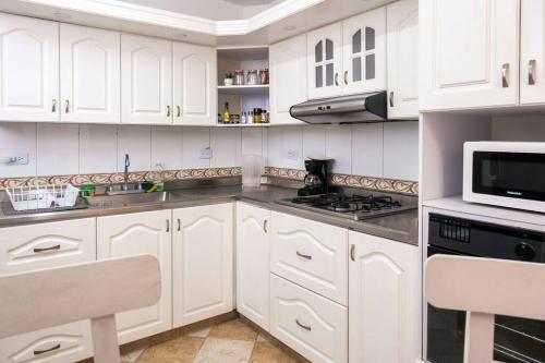 Apartamento Manila, Cultura Y Buena Mesa.
