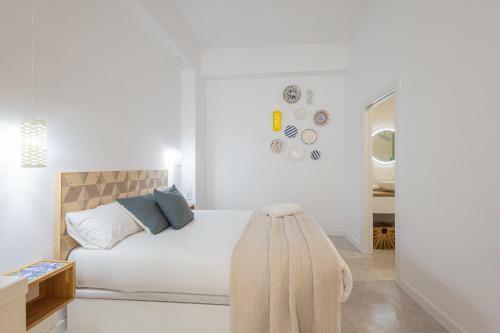 Florit Flats - The Joaquin Sorolla Apartments II