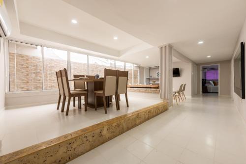 Spacious And Lovely Apartment
