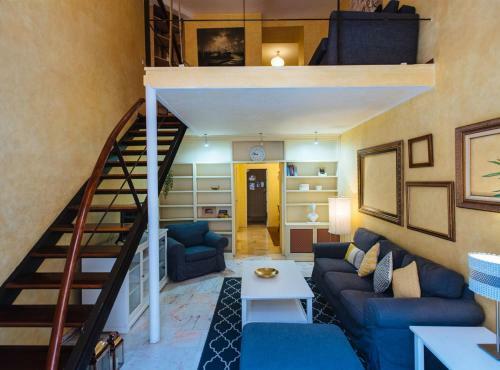 Magno Apartments Pajaritos - Private Parking Included