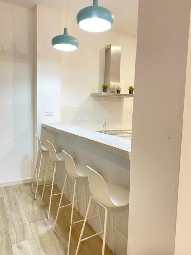 Flamenca Triana - Apartamento Totalmente Equipado Wifi 2d Sofas Camas 2 Ba�os