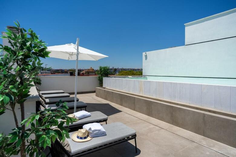 Apartamento Limehome Sevilla Calle Torcuato Luca de Tena - Digital Access