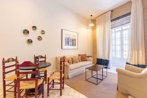 Real Casa De La Moneda Deluxe Apartments