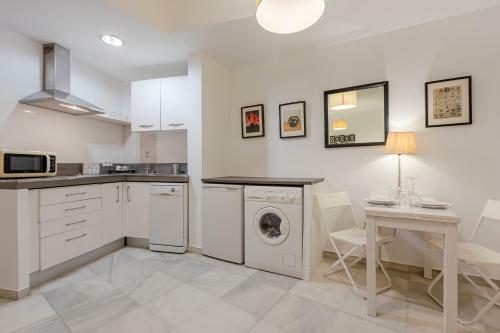 H�rcules Xci Apartments