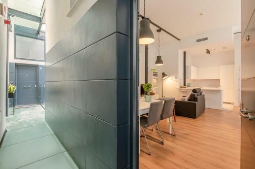 Honeymoon Apartment