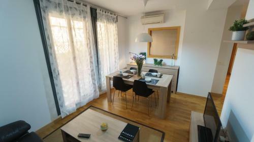 Rentalsevilla Coqueto Apartamento Con Terraza Privada