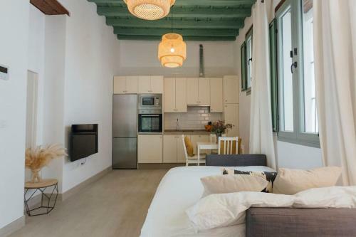 Komodo Gran Poder - Penthouse With Private Pool And Cozy Twin Bedroom Central Apartment