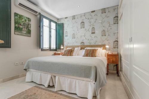 Fam Sevillian Townhouse