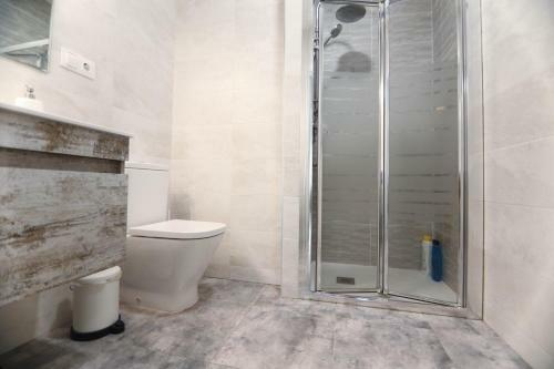 Rentalsevilla Apartamento de 3 Dormitorios En Triana
