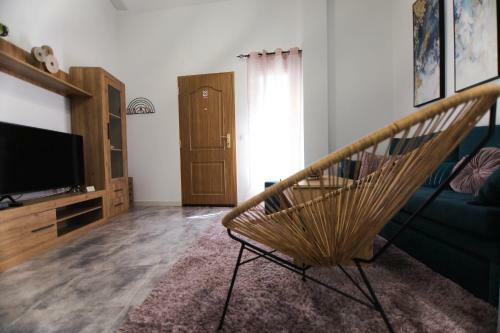 Rentalsevilla Apartamento de 3 Dormitorios En Triana