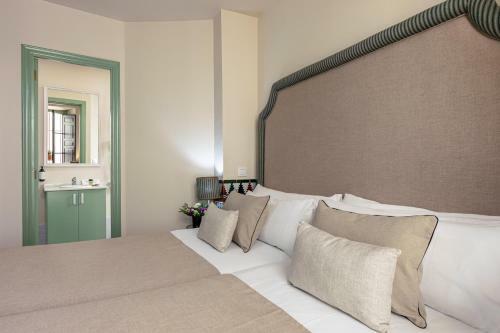 Hostal Casa17 Santacruz Suites