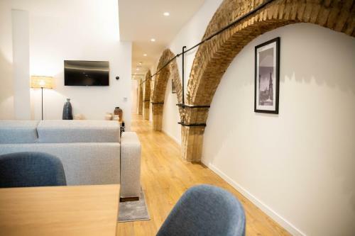 Nqn Aparts & Suites Sevilla