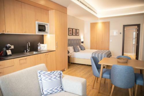 Nqn Aparts & Suites Sevilla