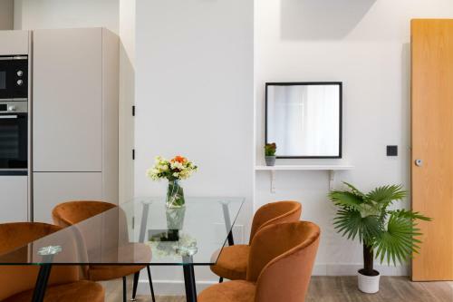 Apartamentos Avanti Buganvilla, La Sevilla Aut�ntica