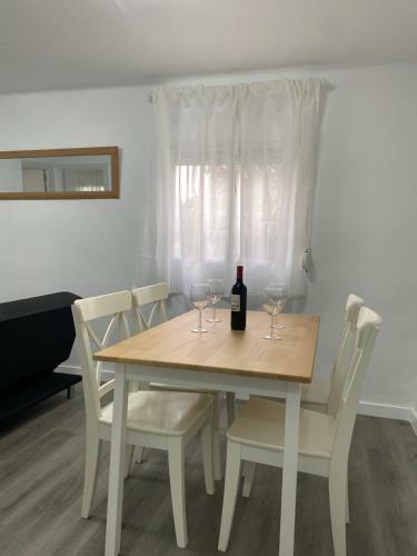 Apartamento Piso Junto Al Hospital Macarena