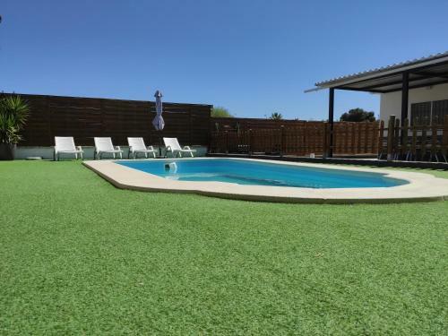 Chalet En El Aljarafe A 15 Min de Sevilla