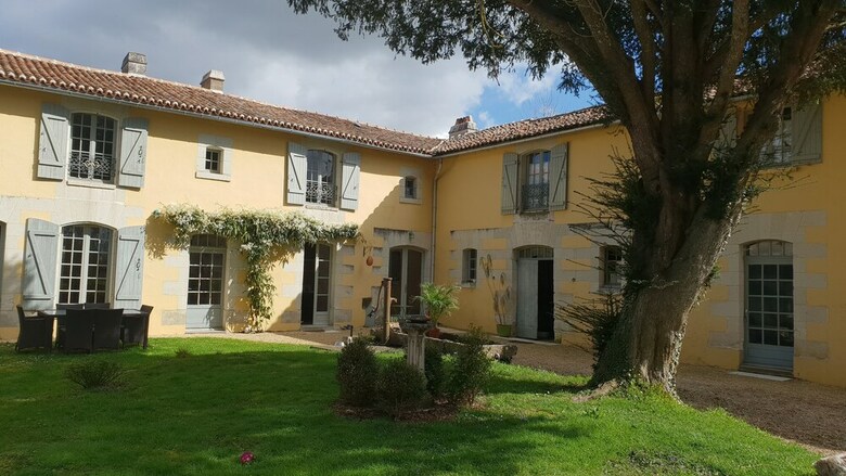 Bed & Breakfast Domaine De Bourgville