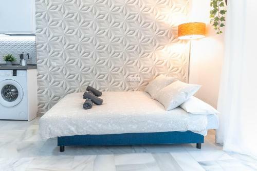 Downtown Apartment (3 Bedrooms, 2 Bathrooms, Wifi)